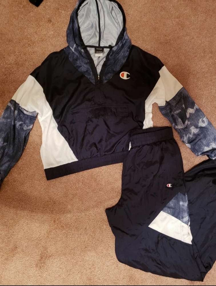 Brand New Champion Outfit